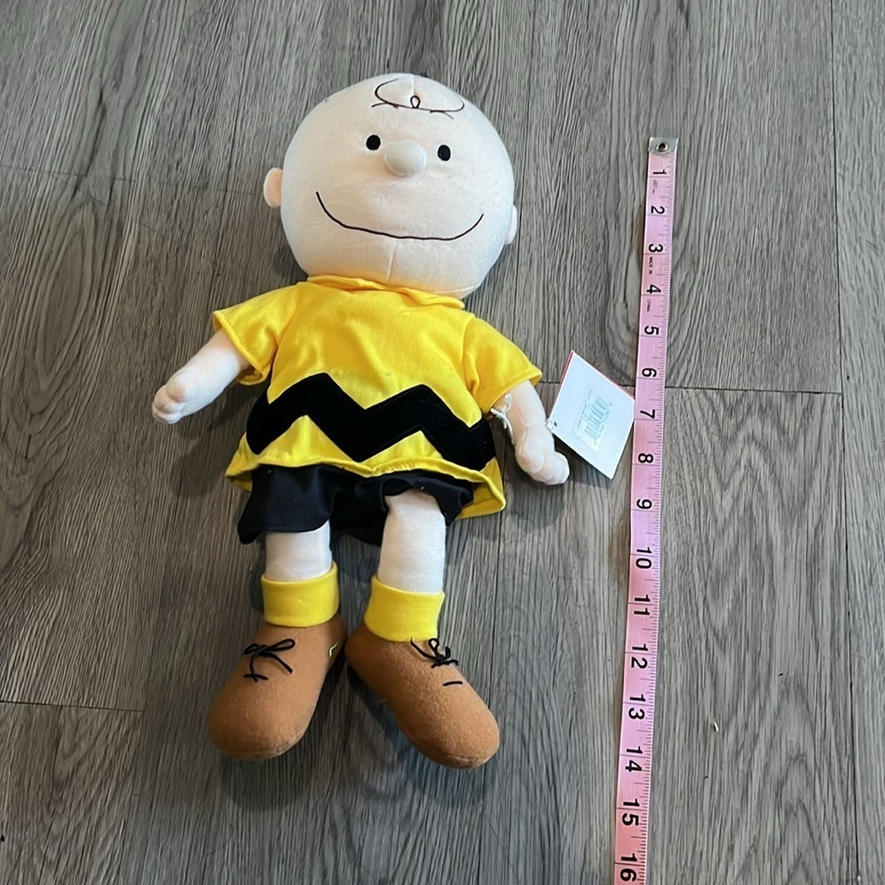 Charlie Brown Plush Toy - Yellow and Black - Picture 5 of 5